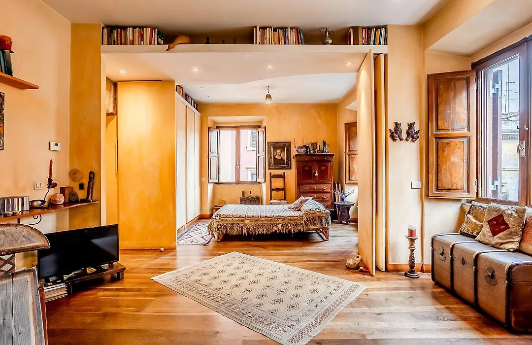 Charming Bright Colosseum Apartment-1